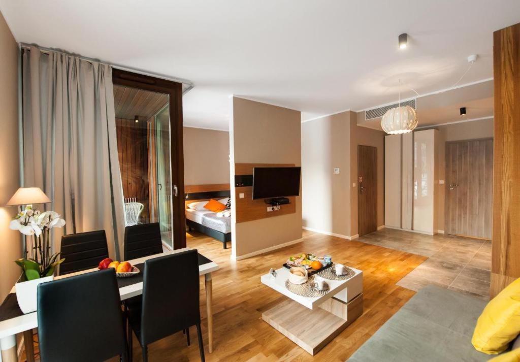 ורשה Deluxe Apartments Free Parking מראה חיצוני תמונה